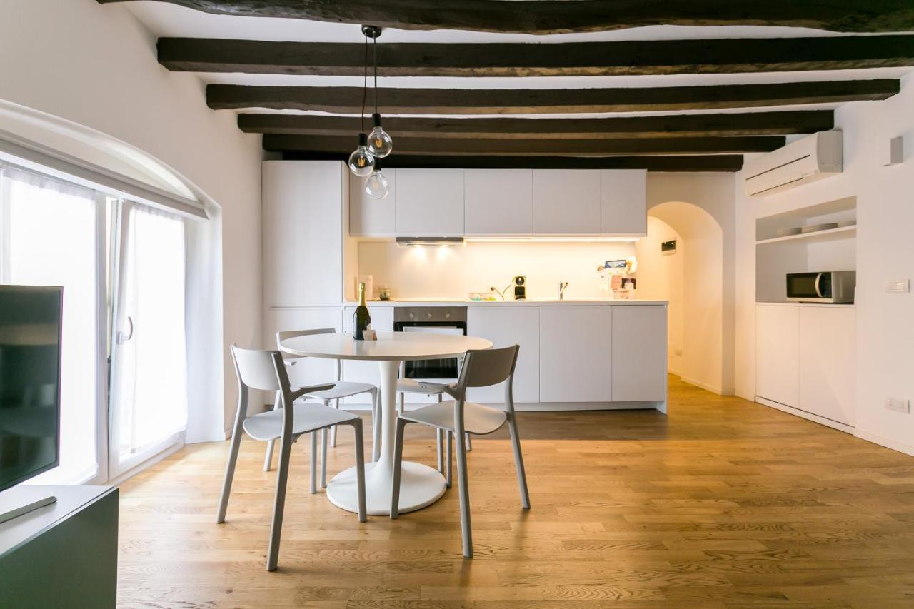 מילאנו Mortara Navigli Apartments מראה חיצוני תמונה